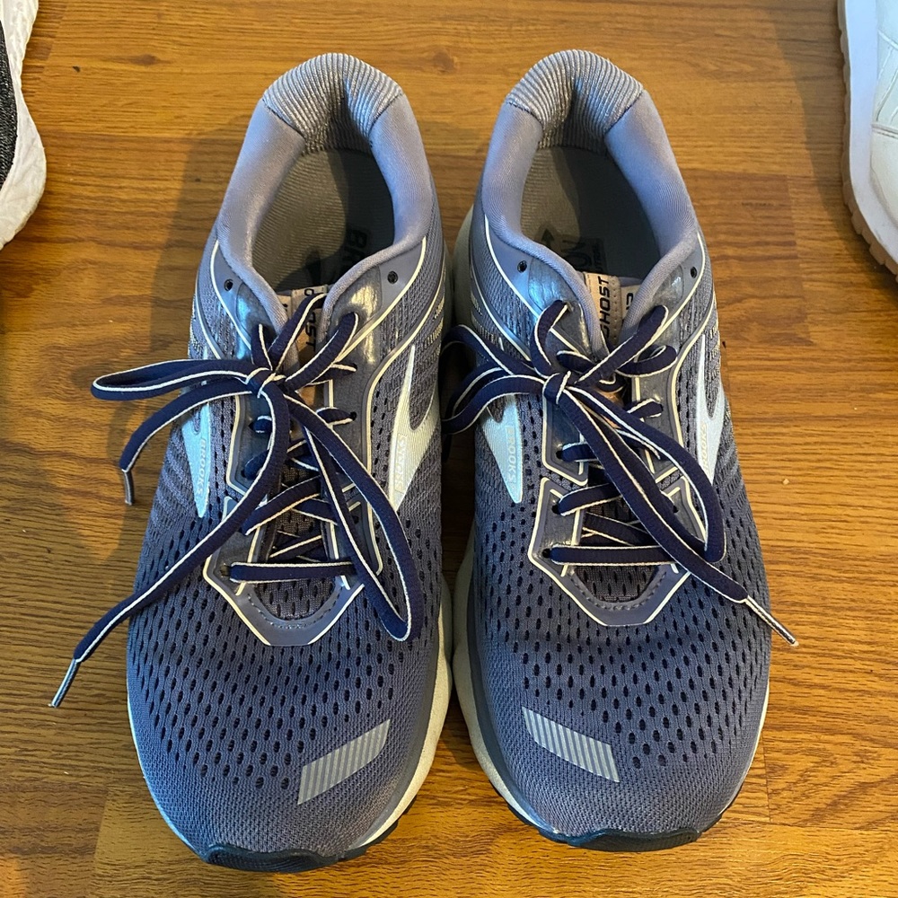 Brooks Ghost Sneakers - image 1